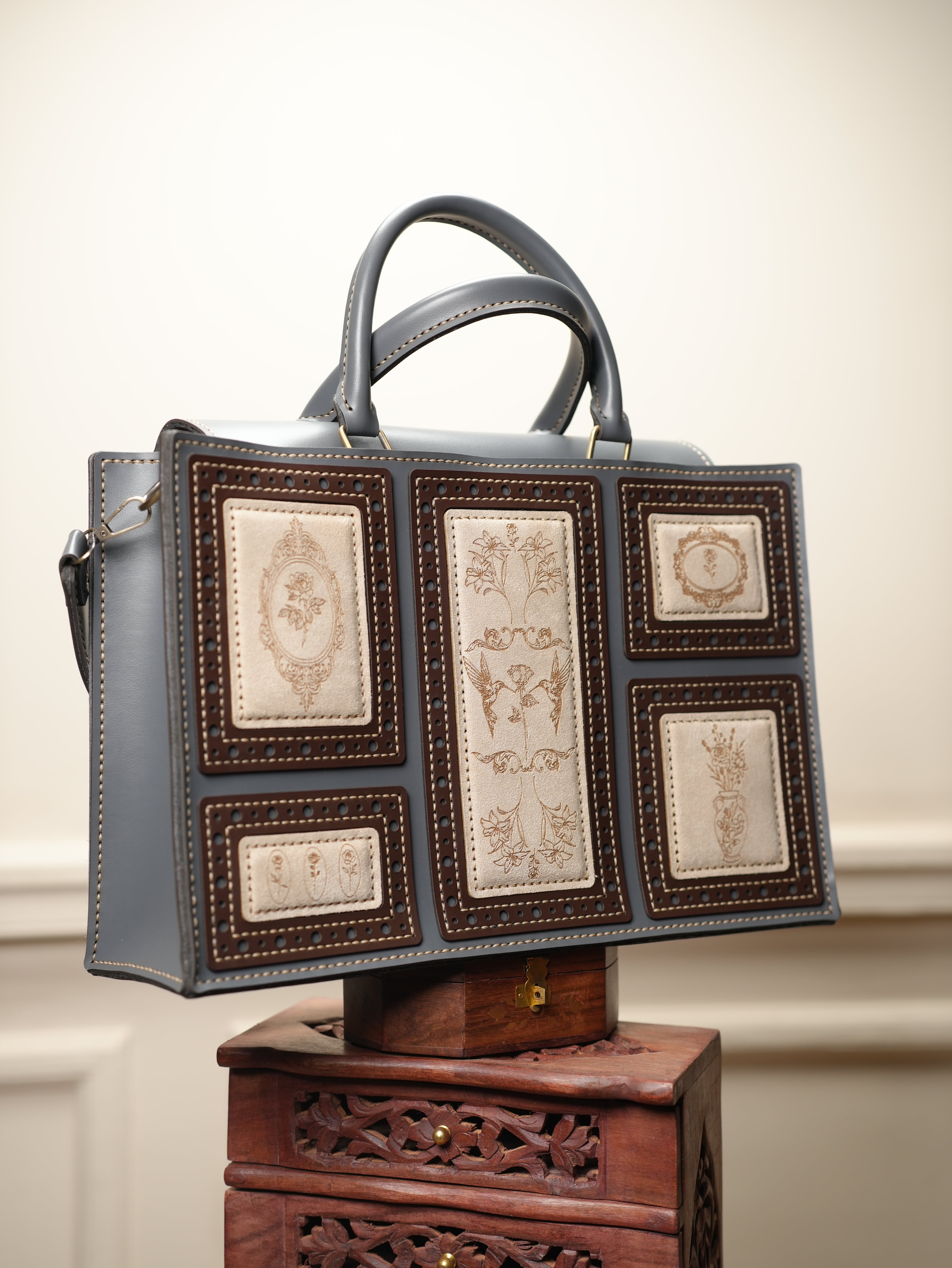 Museum tote bag
