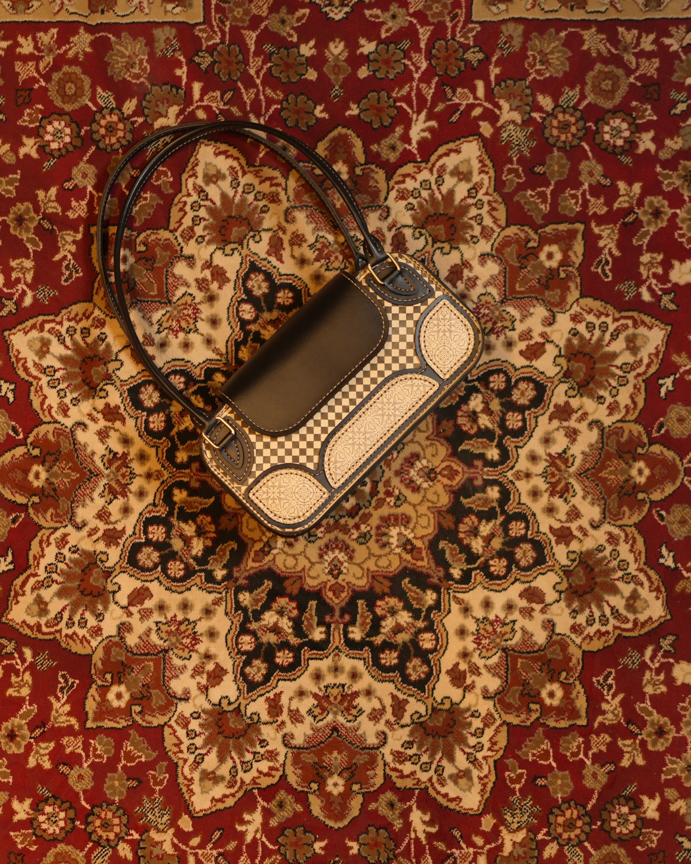 Tohfa el Tohaf bag