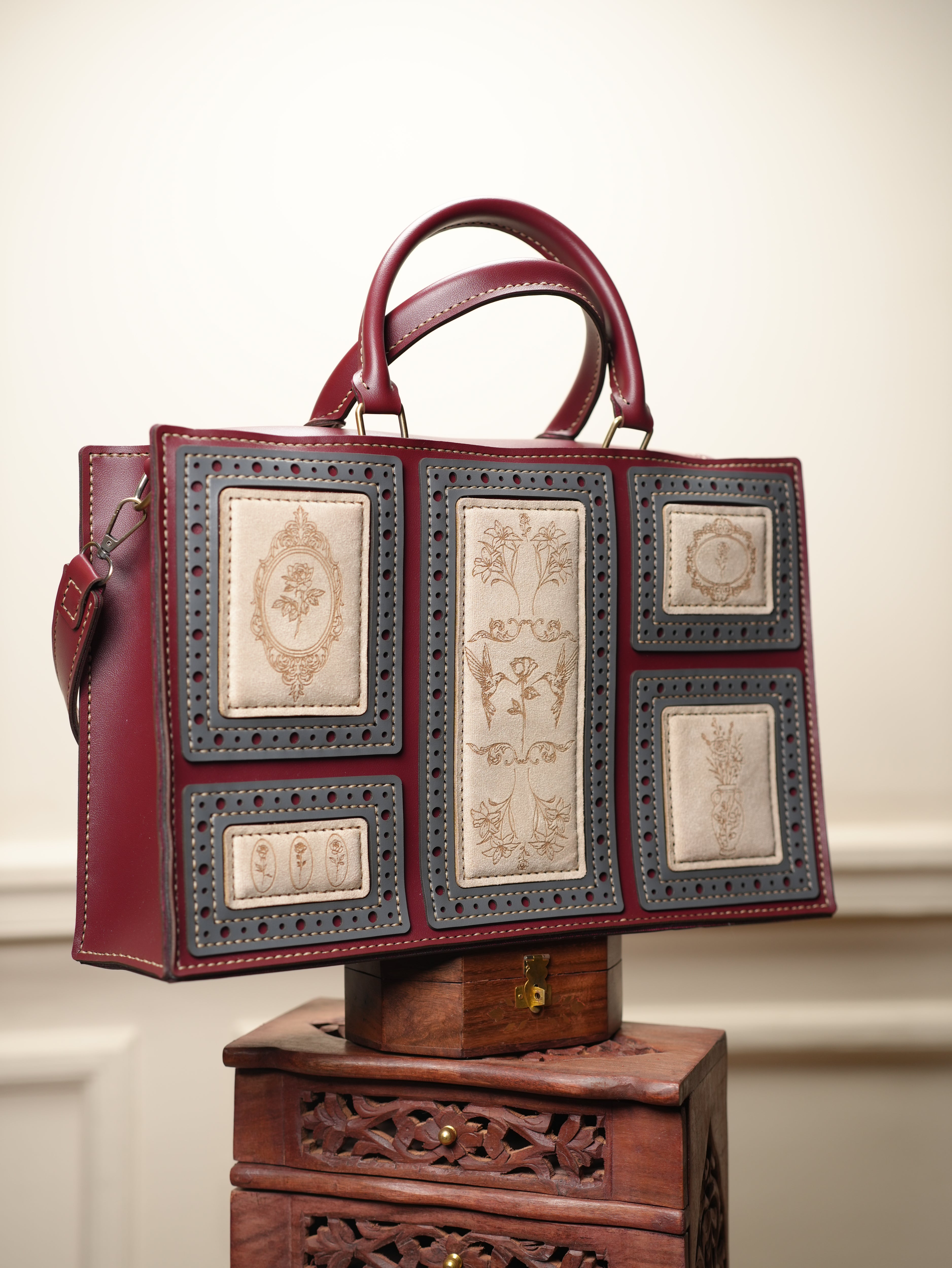 Museum tote bag