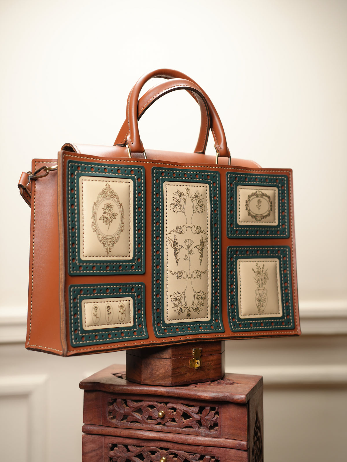 Museum tote bag