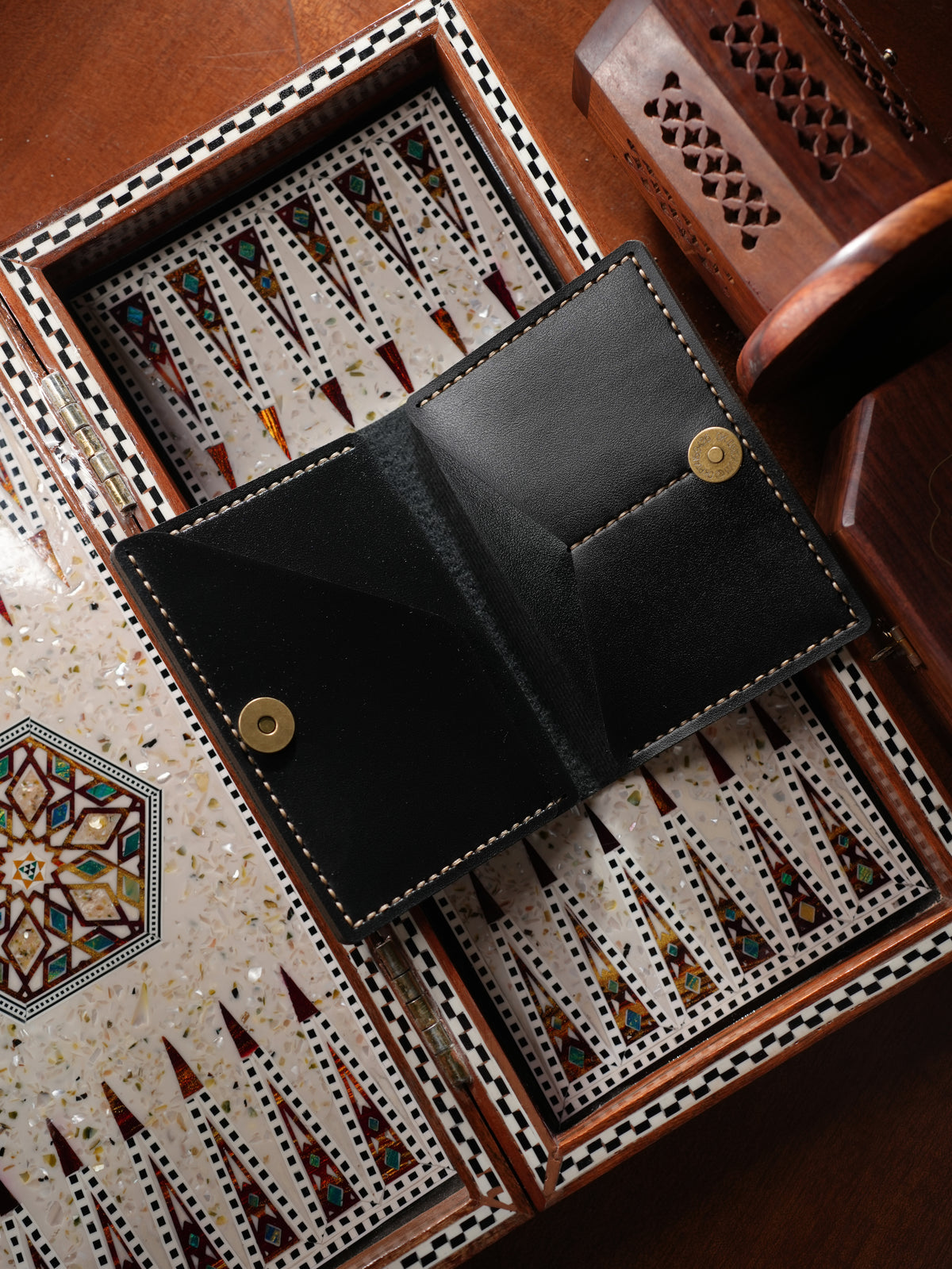 Warda Passport Wallet
