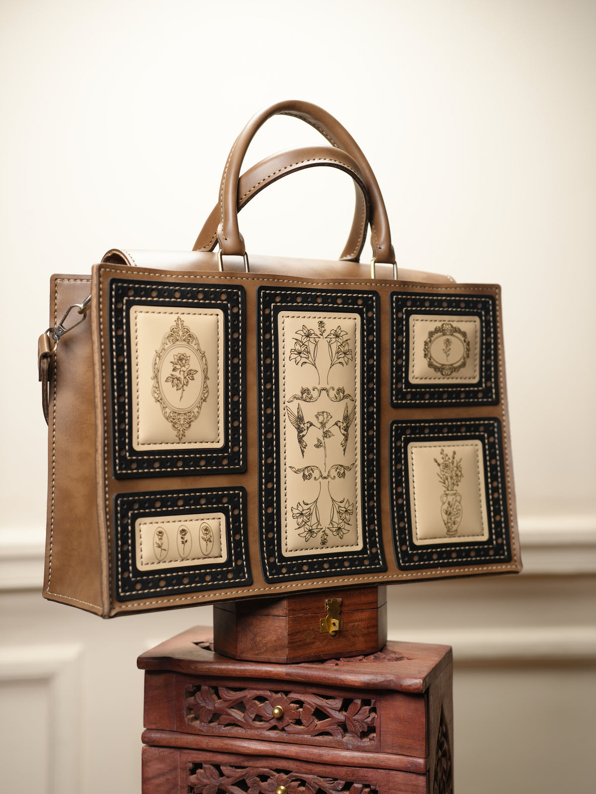 Museum tote bag