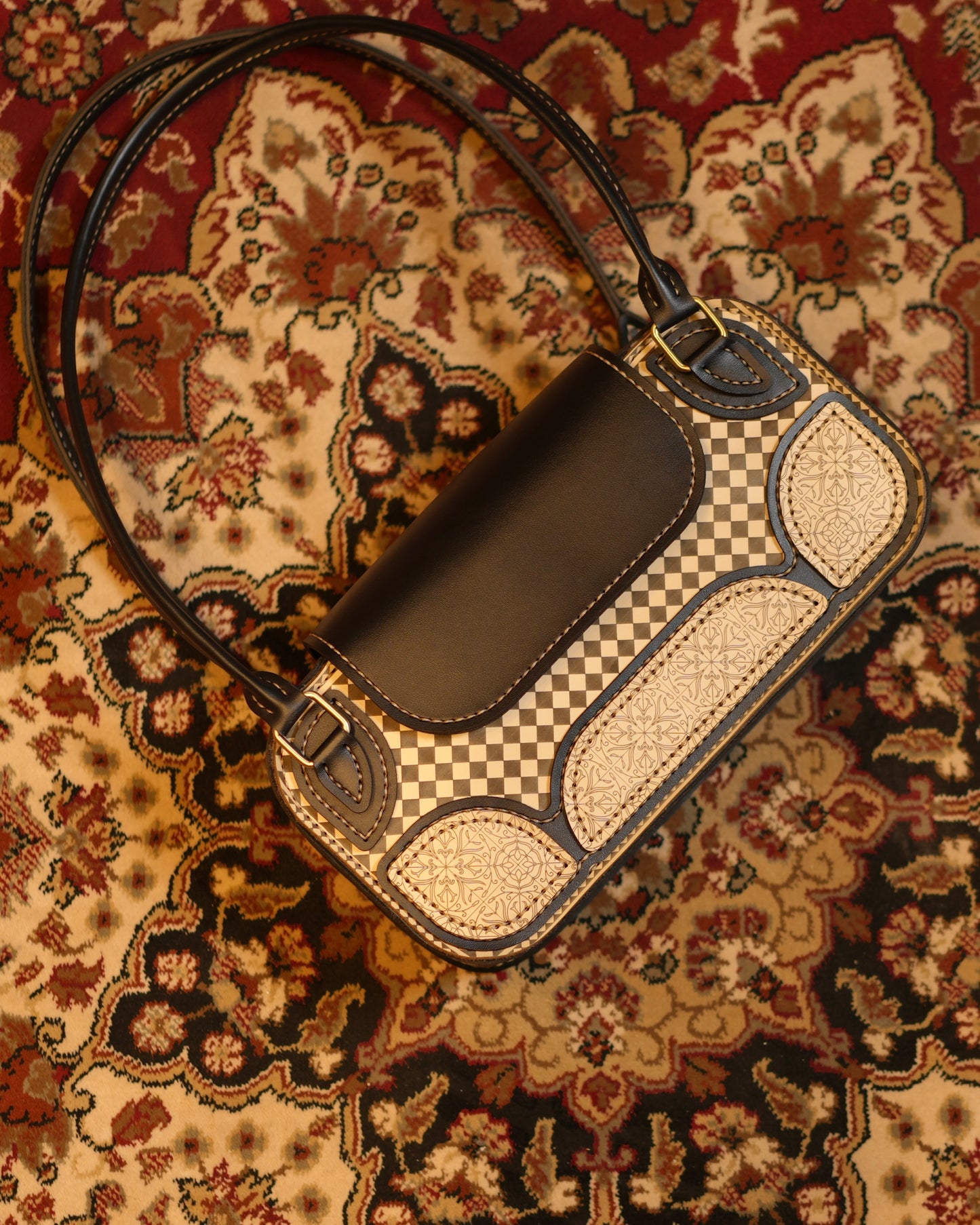Tohfa el Tohaf bag