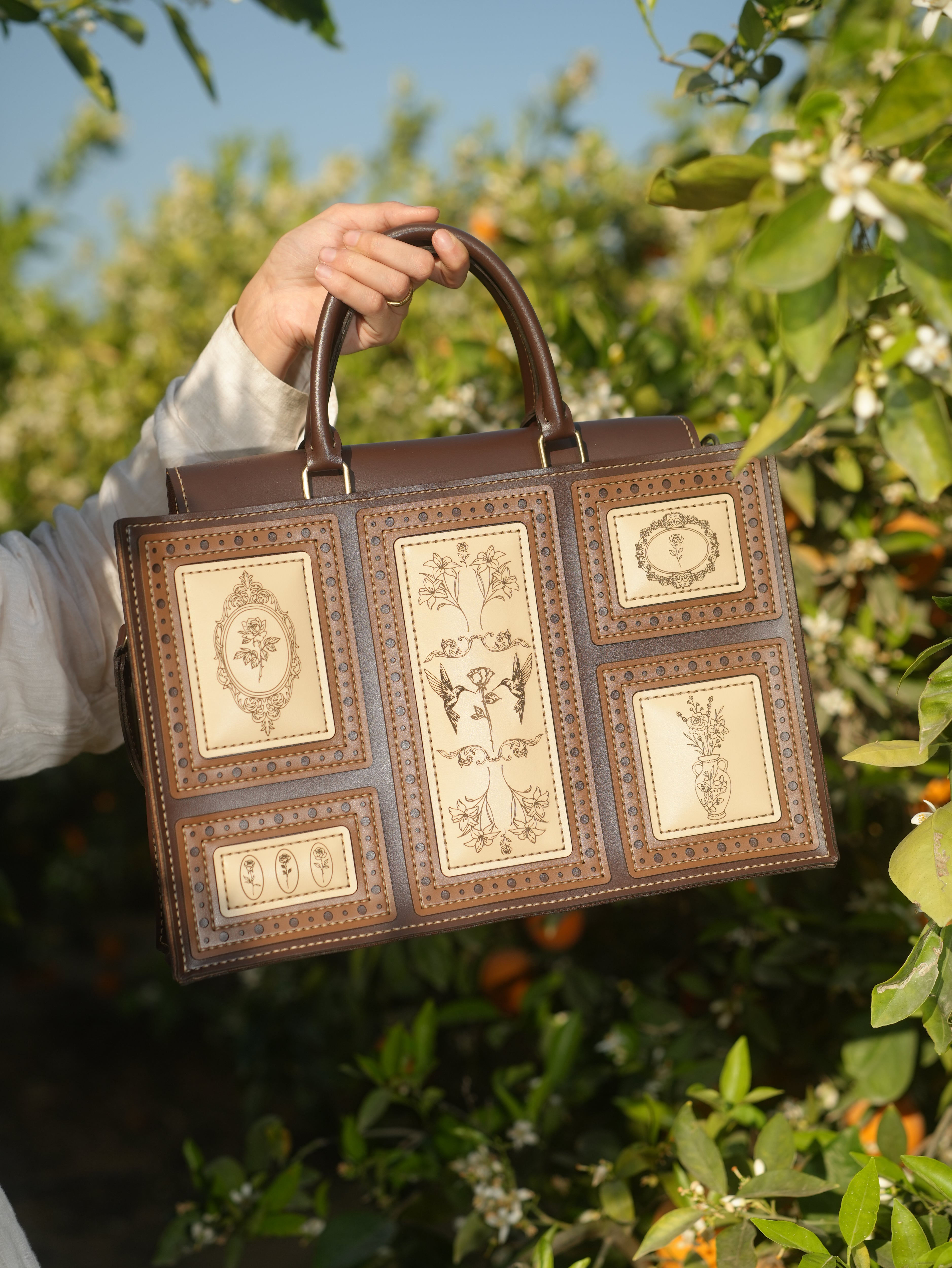 Museum tote bag – gallery Atiq