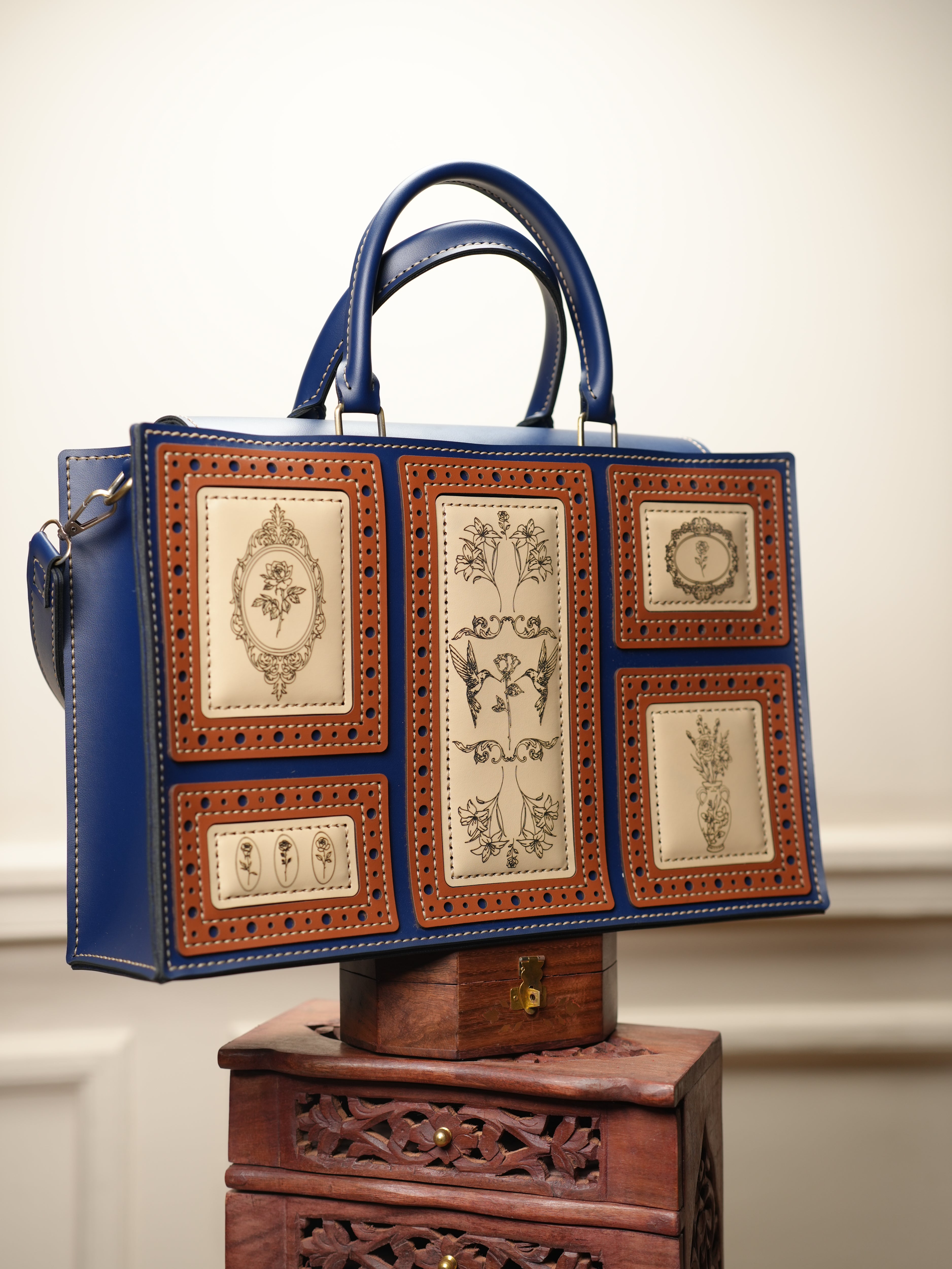 Museum tote bag