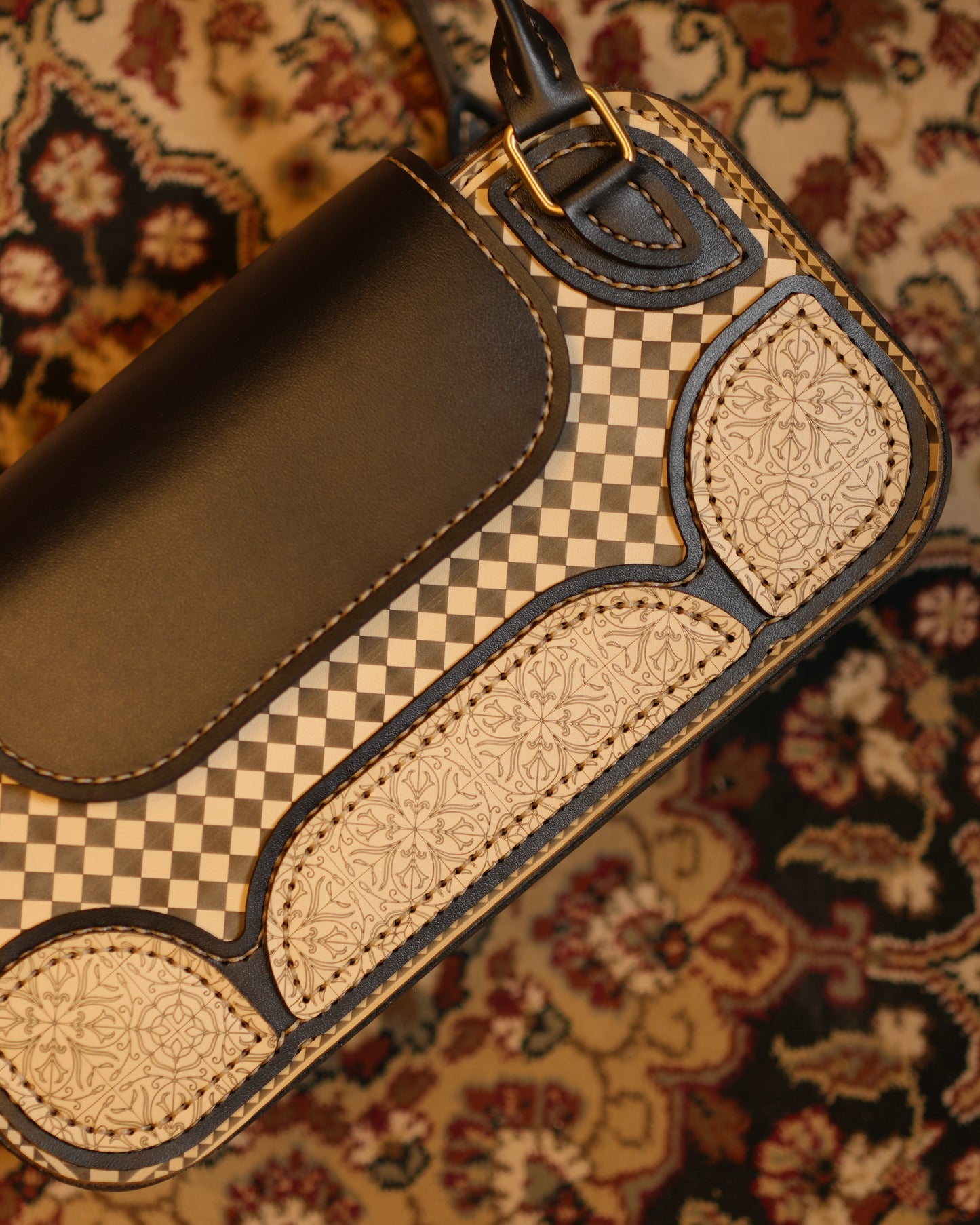 Tohfa el Tohaf bag