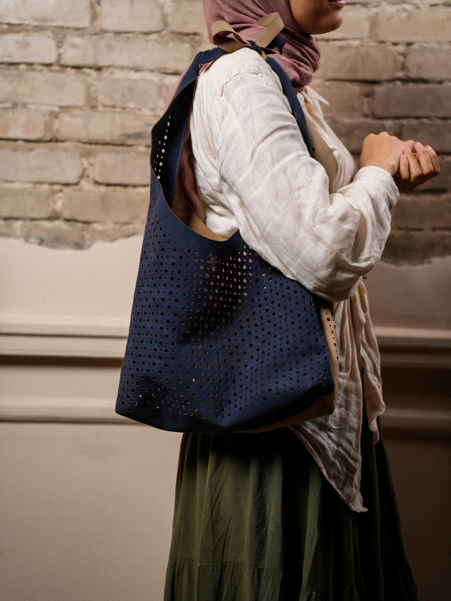 Resha tote bag