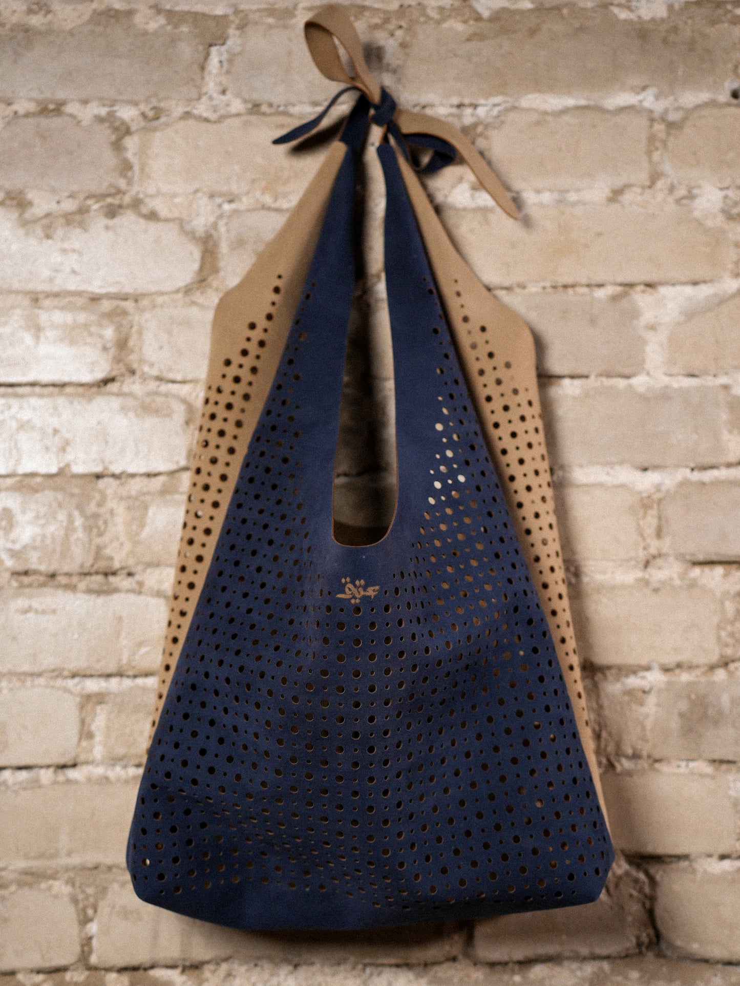Resha tote bag