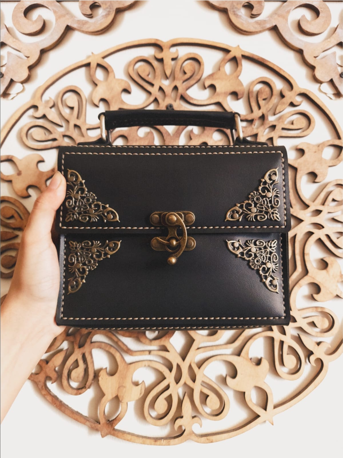 CLASSIC ATIQA BAG